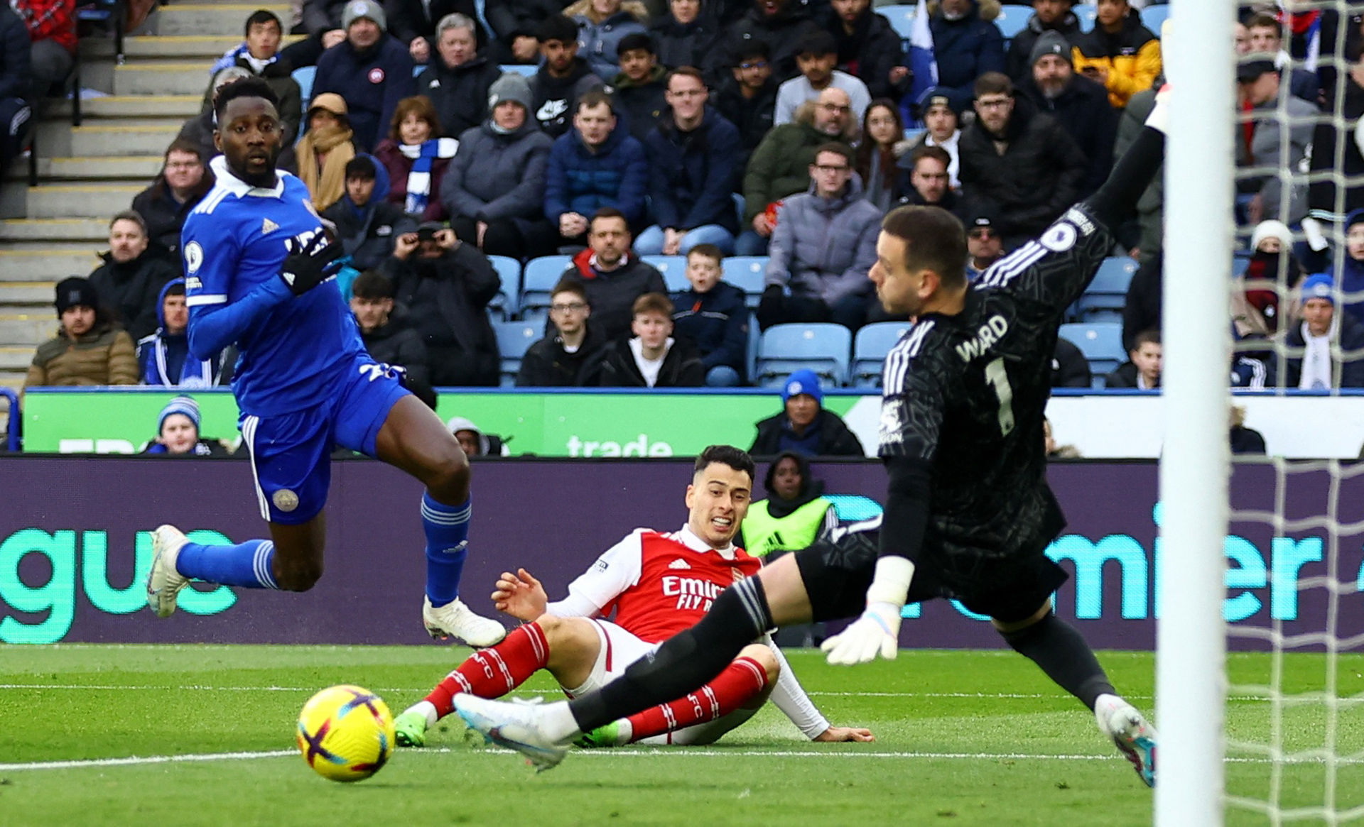 对其造成非 对其造成非